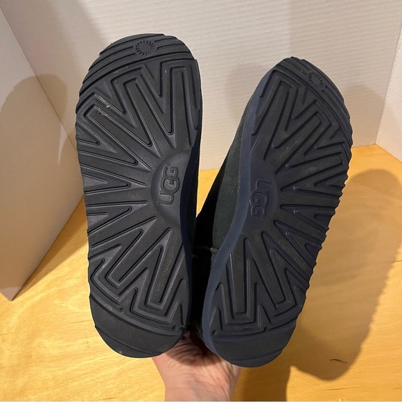 UGG Classic Knot Genuine Shearling Lined Short Boot Blue Size 9 #M1016416 - Picture 8 of 10